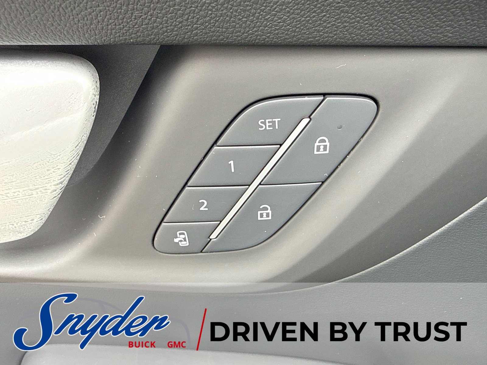 New 2027 Buick Enclave Sport Touring w/ Power Package FWD image 28