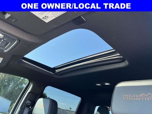 Used 2025 Chevrolet Silverado 3500 High Country w/ Technology Package AWD/4WD image 18