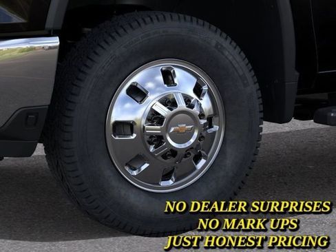 New 2026 Chevrolet Silverado 3500 LT AWD/4WD image 9