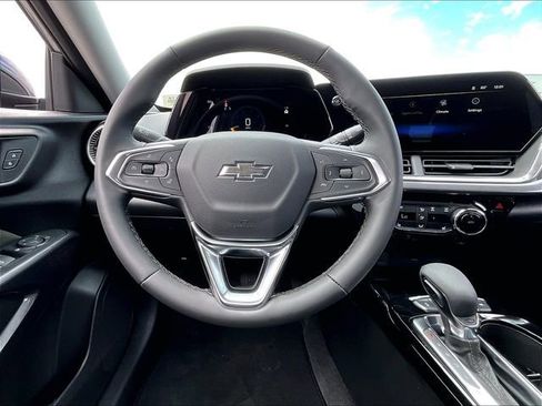 New 2026 Chevrolet Trax ACTIV w/ Sunroof Package FWD image 17