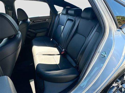 Used 2025 Honda Civic Sport image 25