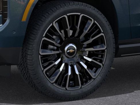 New 2026 Chevrolet Tahoe High Country AWD/4WD image 9
