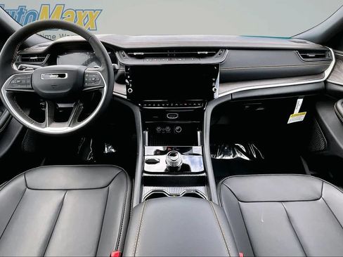 New 2026 Jeep Grand Cherokee L Limited AWD/4WD image 5