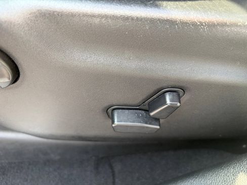 Used 2025 Dodge Durango GT AWD/4WD image 13