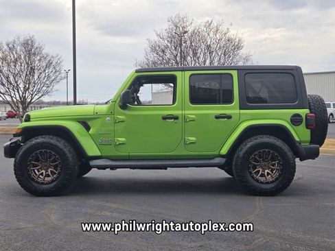 Used 2018 Jeep Wrangler Unlimited Sahara w/ Dual Top Group image 6