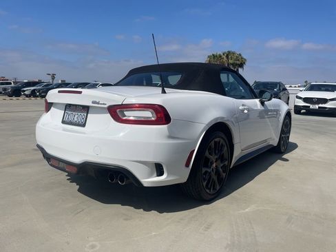 Used 2017 FIAT 124 Spider Abarth RWD image 2
