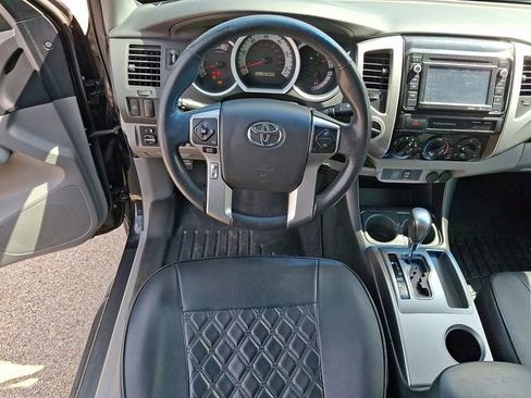Used 2015 Toyota Tacoma 4x4 Access Cab V6 w/ SR5 Package image 11