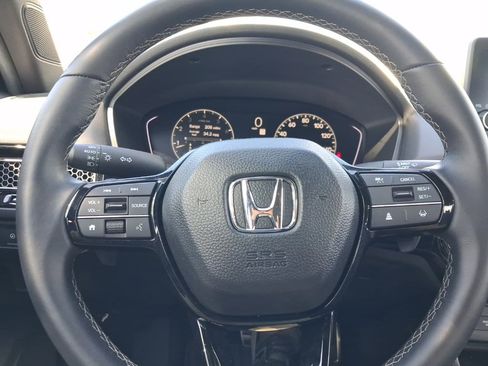 Used 2025 Honda Civic Sport image 28