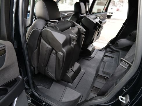 Used 2020 Cadillac Escalade Platinum image 51