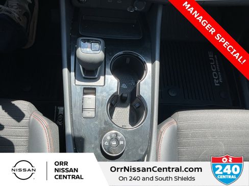 Certified 2025 Nissan Rogue SV image 26