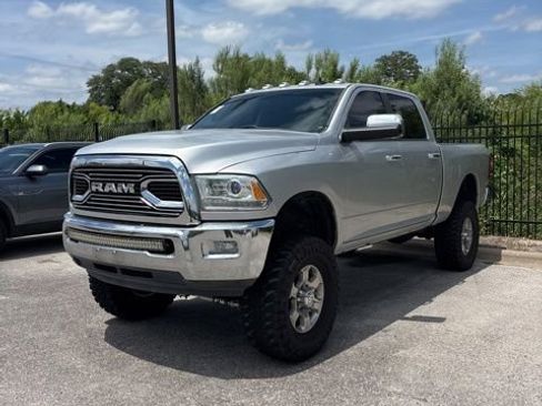 Used 2014 RAM 2500 Laramie w/ Protection Group AWD/4WD image 2