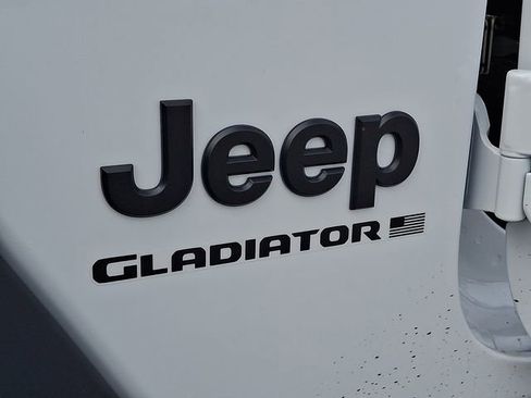 New 2026 Jeep Gladiator Sport image 16