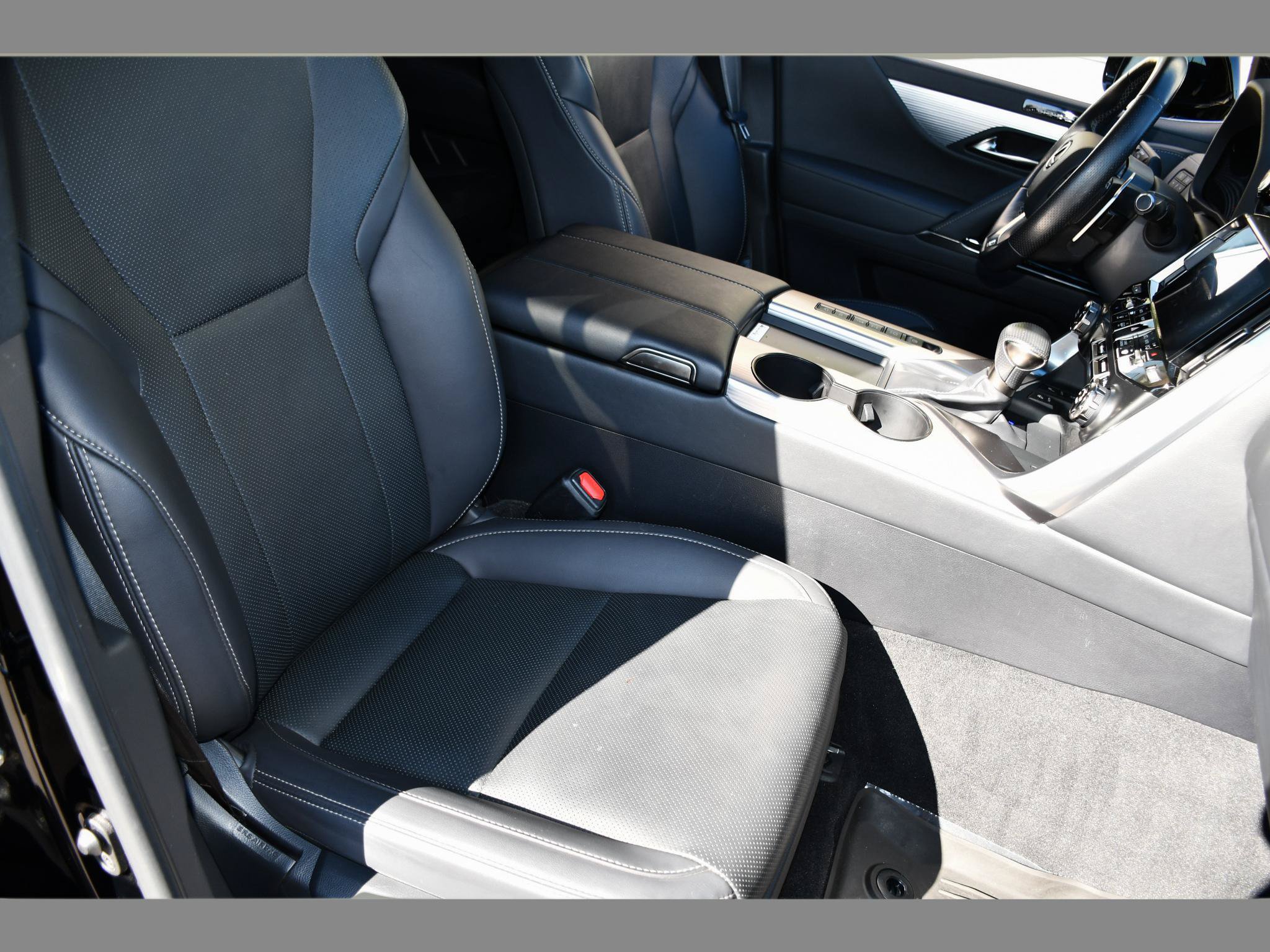 Used 2024 Lexus LX 600 F Sport AWD/4WD image 30