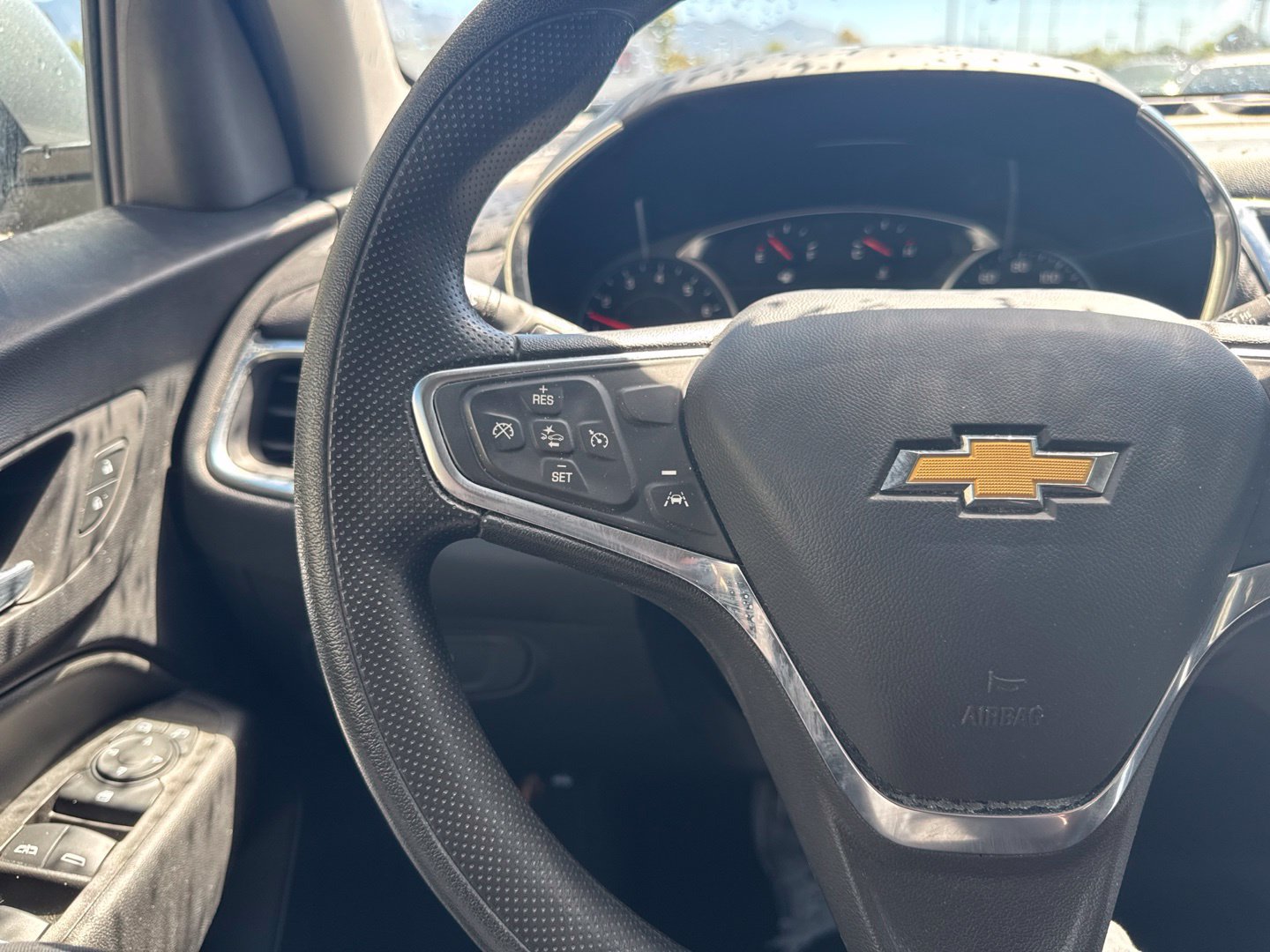 Used 2023 Chevrolet Equinox LT AWD/4WD image 22