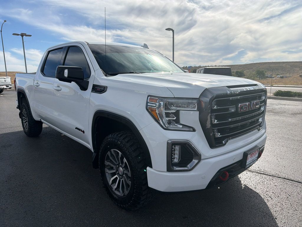 Used 2021 GMC Sierra 1500 AT4 w/ AT4 Value Package AWD/4WD image 3