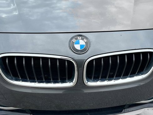 Used 2018 BMW 330i xDrive Sedan w/ Premium Package image 6