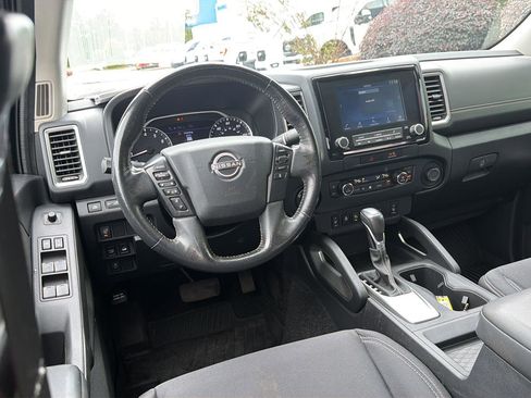 Used 2022 Nissan Frontier SV AWD/4WD image 17