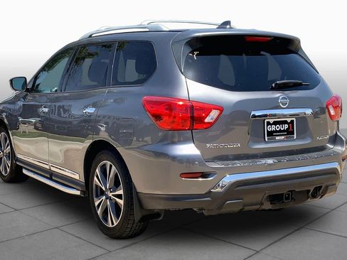 Used 2019 Nissan Pathfinder Platinum w/ Cargo Package FWD image 11