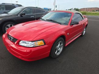 Used 2004 Ford Mustang Convertible RWD video 1