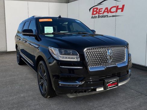 Used 2018 Lincoln Navigator L Reserve w/ Cargo Package image 1