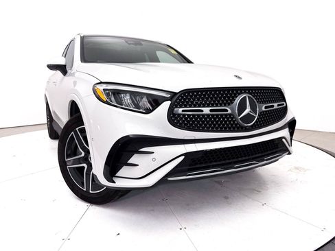 Used 2025 Mercedes-Benz GLC 300 4MATIC image 7