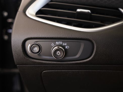 Used 2025 Chevrolet Malibu RS FWD image 20