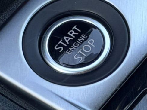 Used 2025 Nissan Sentra SV FWD image 21