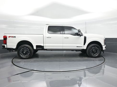 New 2026 Ford F250 Platinum w/ FX4 Off-Road Package image 16