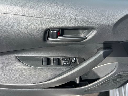 Used 2022 Toyota Corolla LE image 21