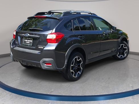 Used 2017 Subaru Crosstrek 2.0i Premium AWD/4WD image 5