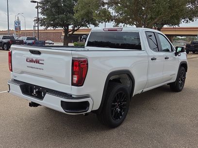 New 2026 GMC Sierra 1500 Pro w/ Graphite Edition