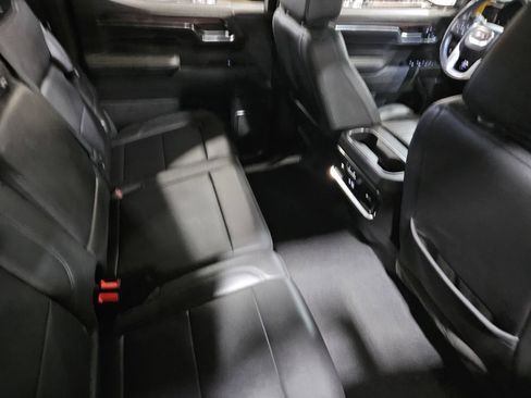 Used 2023 GMC Sierra 1500 SLT AWD/4WD image 48