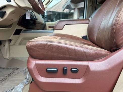 Used 2011 Ford F250 King Ranch w/ King Ranch w/Chrome Pkg image 12