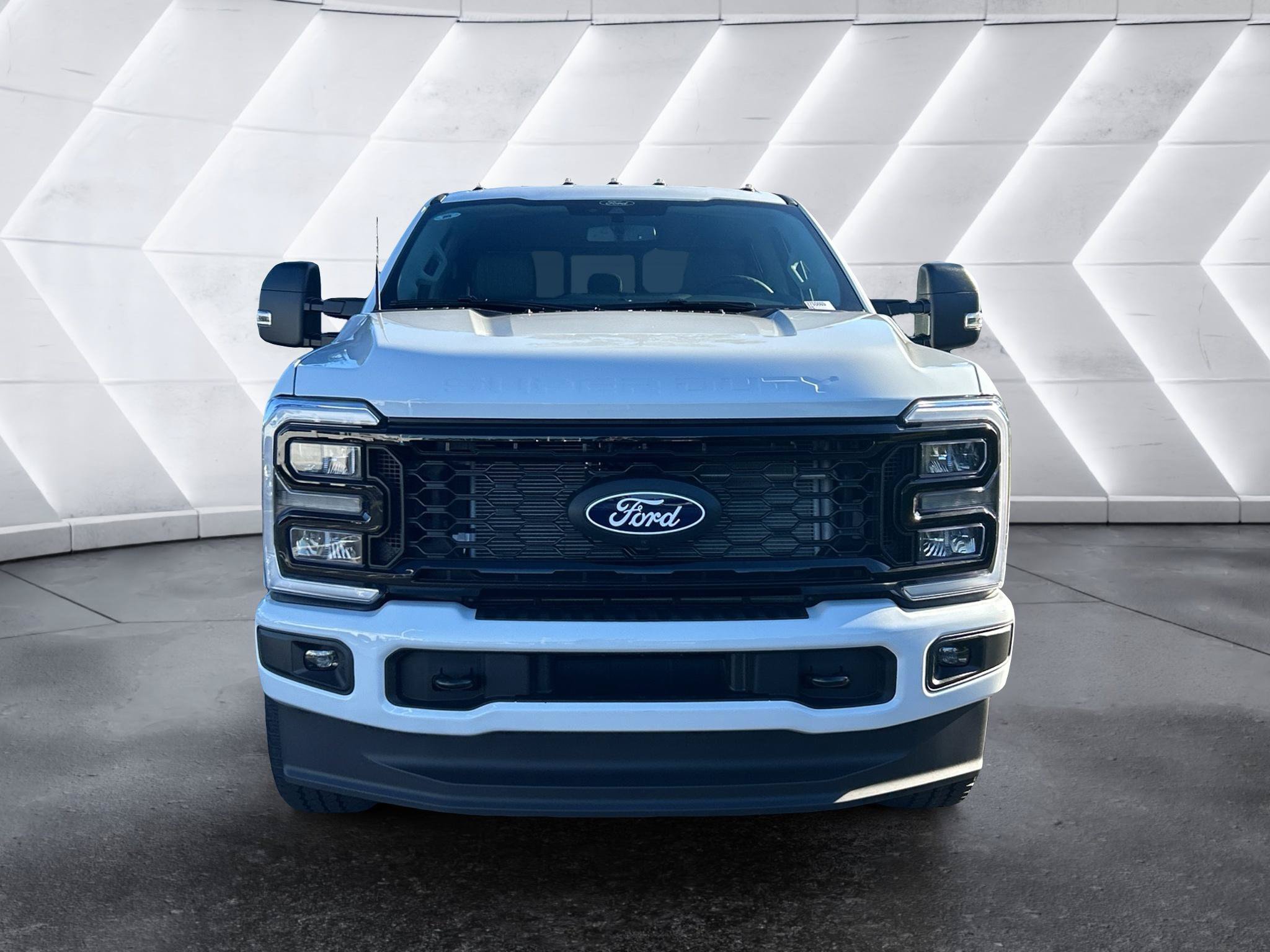 New 2027 Ford F250 XLT w/ XLT Premium Package AWD/4WD image 2
