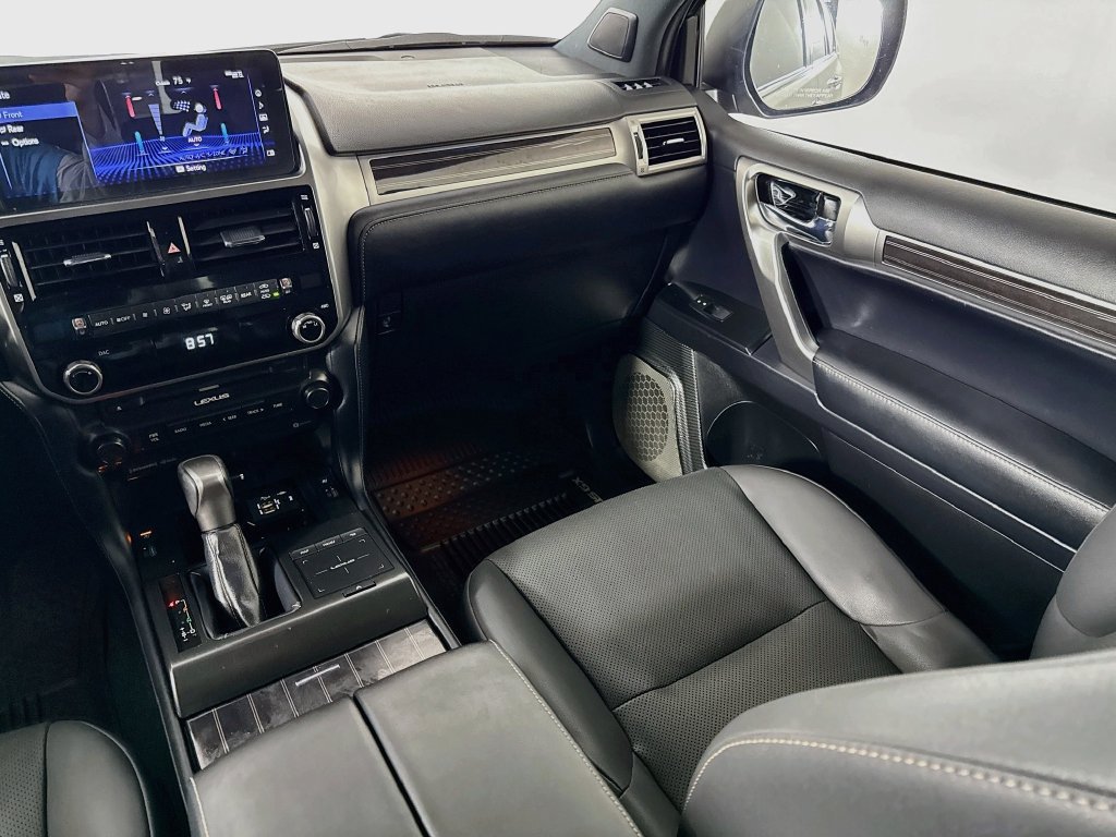 Used 2023 Lexus GX 460 Premium w/ Premium Package AWD/4WD image 25
