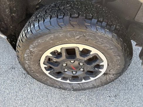 Used 2024 Toyota Tacoma TRD Off-Road w/ TRD Off Road Upgrade Package image 10