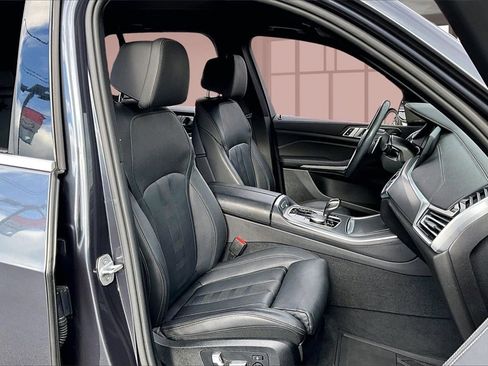 Used 2019 BMW X5 xDrive40i w/ Premium Package 2 image 7