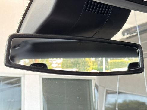 Used 2024 GMC Sierra 1500 SLT image 23