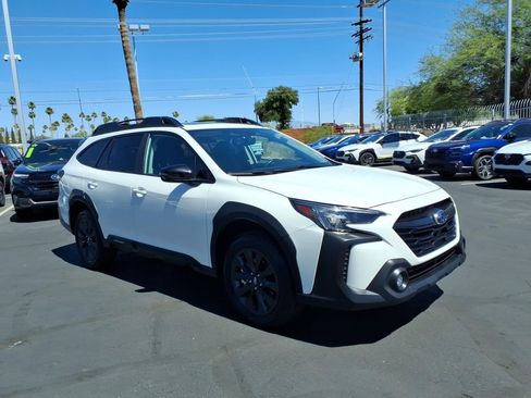 Used 2025 Subaru Outback Onyx Edition AWD/4WD image 1