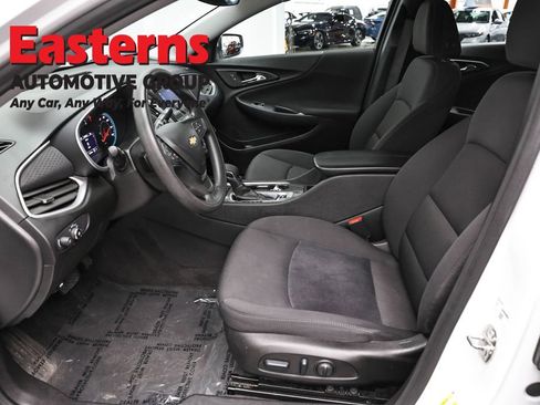 Used 2024 Chevrolet Malibu LT FWD image 14