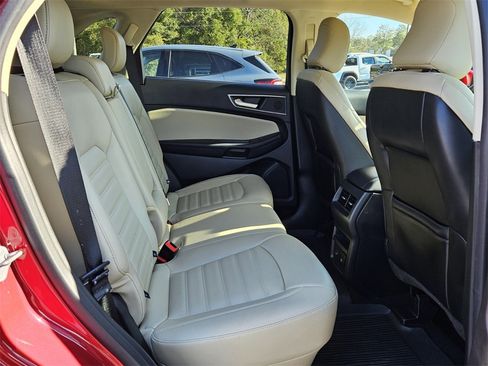 Used 2022 Ford Edge SEL w/ Convenience Package image 13
