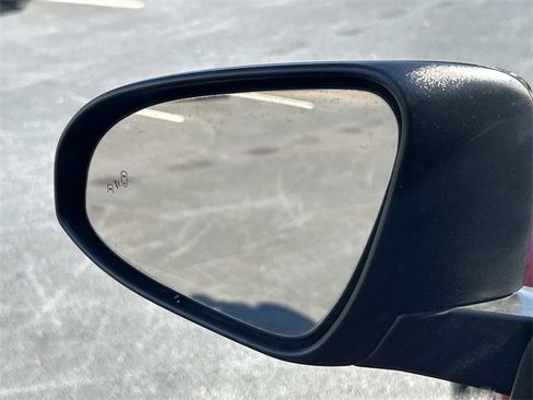 Used 2021 Toyota C-HR LE image 15