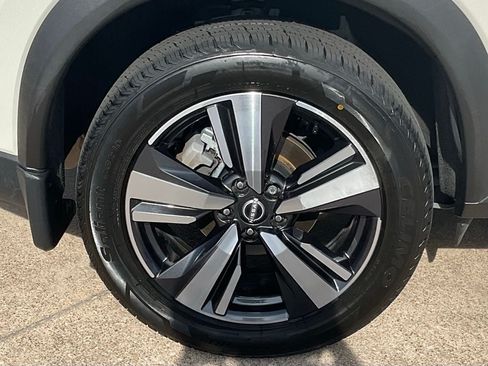 Certified 2023 Nissan Rogue SL AWD/4WD image 7