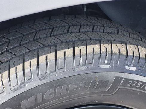Used 2021 RAM 1500 Big Horn AWD/4WD image 18