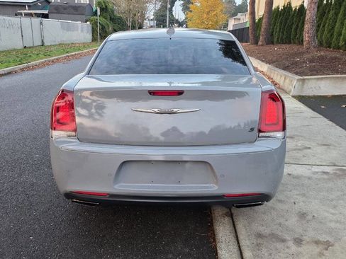 Used 2016 Chrysler 300 S w/ 300S Premium Group image 6