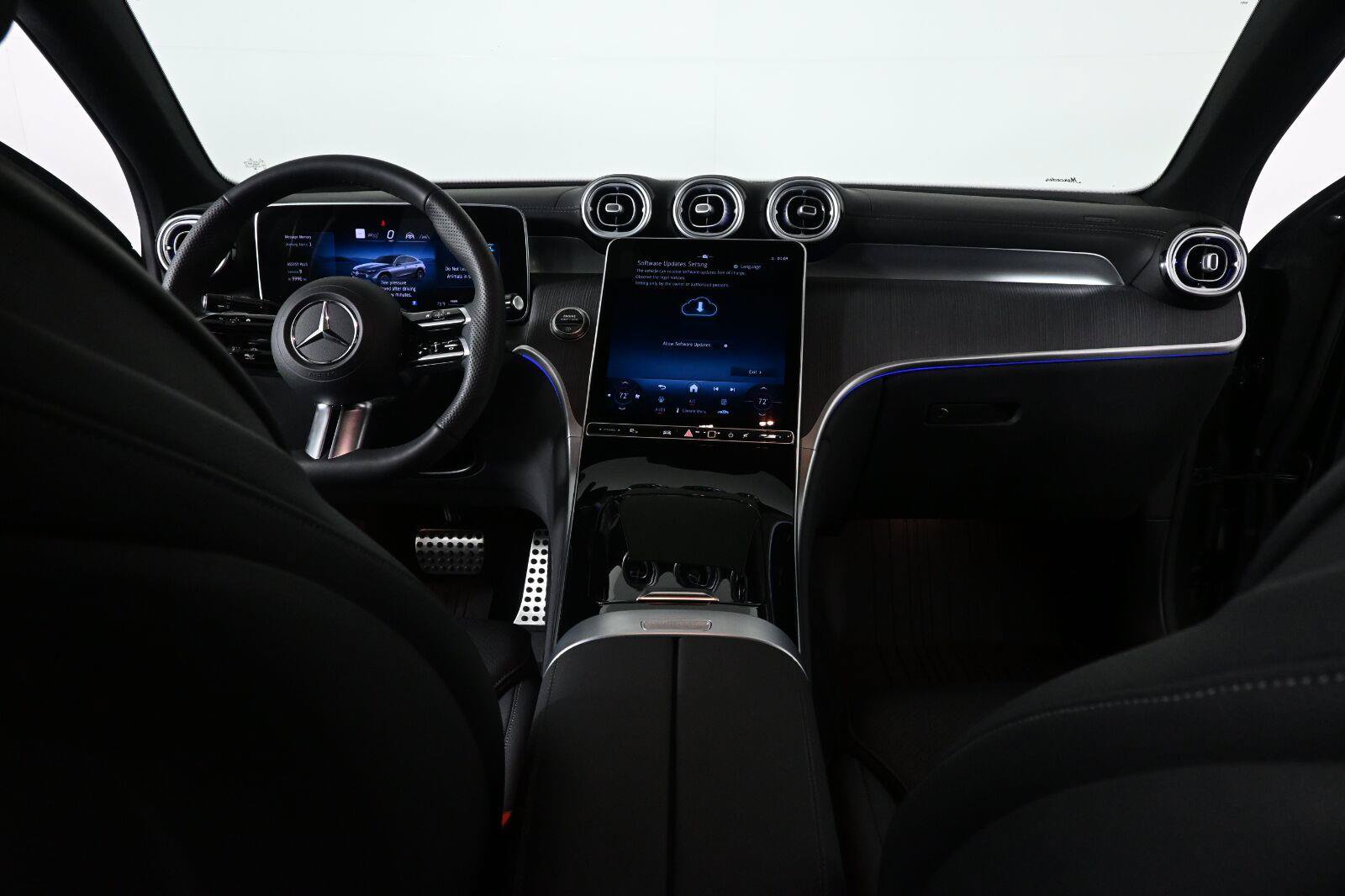 Used 2026 Mercedes-Benz GLC 300 4MATIC image 14