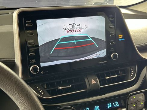 Used 2020 Toyota C-HR LE FWD image 18