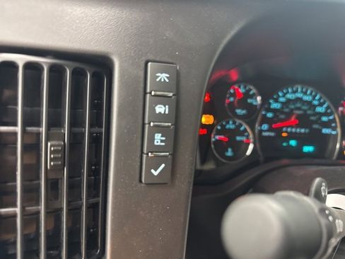 New 2025 Chevrolet Express 3500 Work Van w/ Power Convenience Package image 11