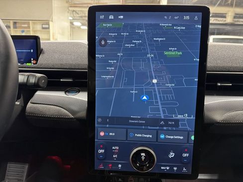 Used 2025 Ford Mustang Mach-E GT image 20