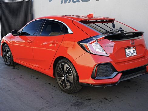 Used 2018 Honda Civic EX-L image 6